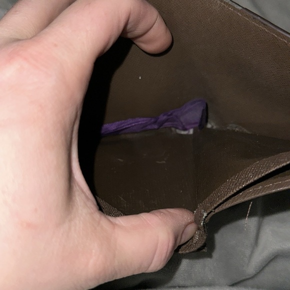 Louis Vuitton Damier men’s bifold wallet holds 8 cards has two bifolds nice - Picture 4 of 10